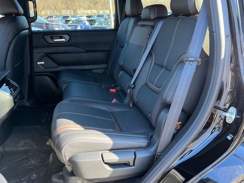 New 2026 Nissan Armada SL AWD/4WD image 19