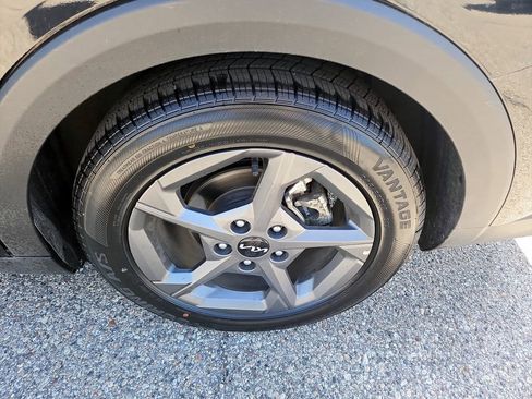 Used 2025 Kia K4 FWD image 31