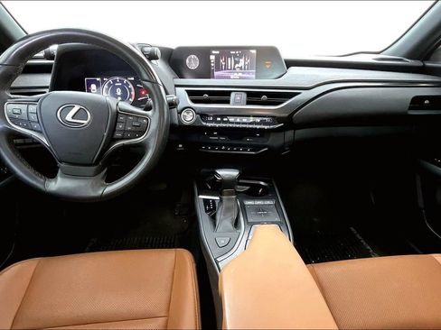 Used 2021 Lexus UX 200 w/ Premium Package image 17