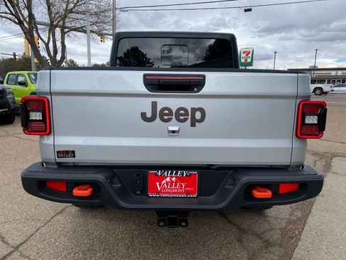 Used 2024 Jeep Gladiator Mojave w/ Technology Group image 5