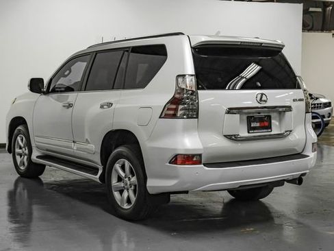 Used 2015 Lexus GX 460 w/ Navigation Package image 12