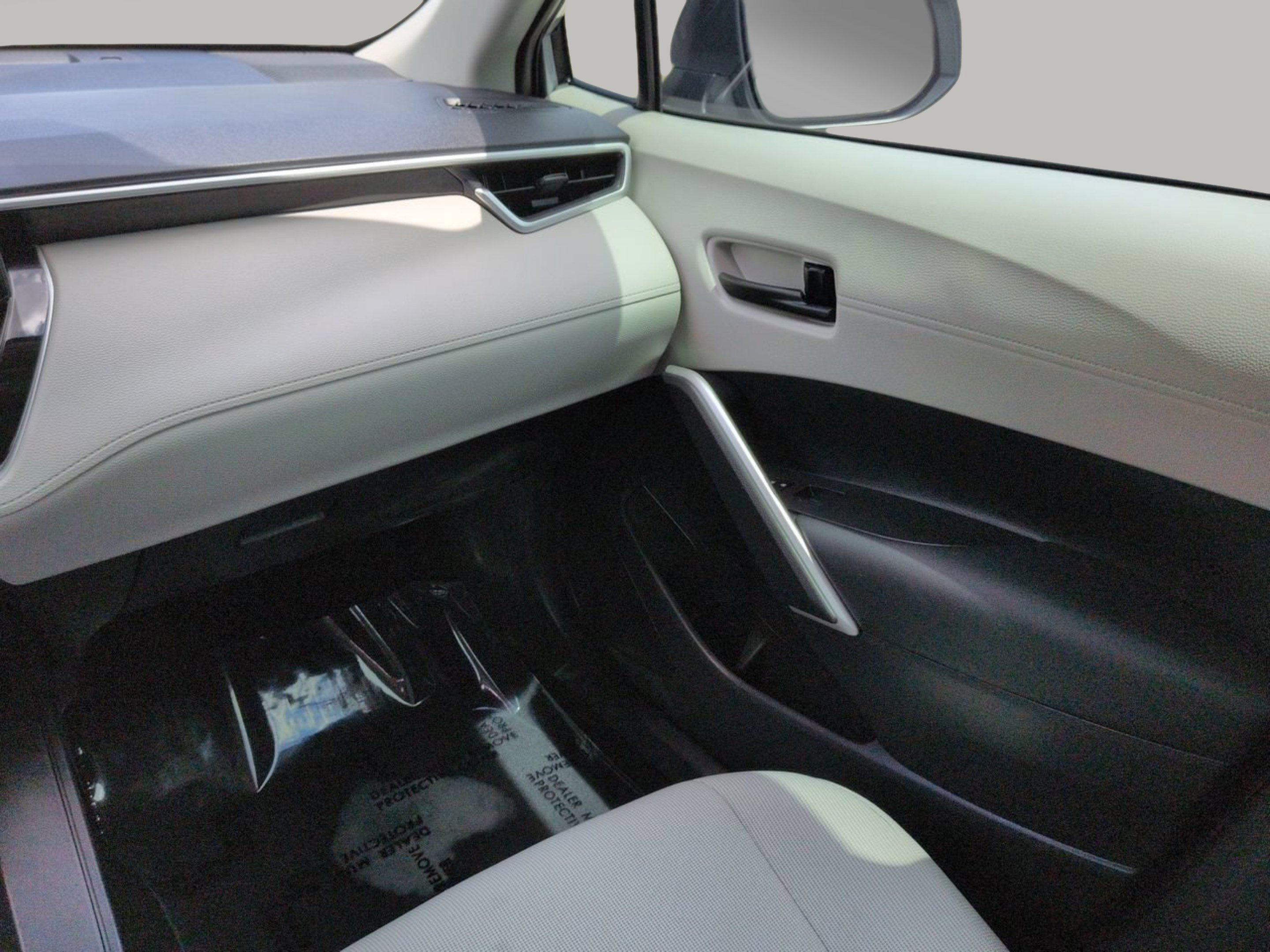 Used 2026 Toyota Corolla Cross L FWD image 20
