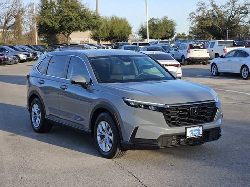 Used 2023 Honda CR-V LX image 3