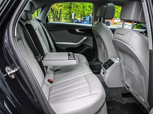 Used 2018 Audi A4 2.0T Premium Plus w/ Premium Plus Package AWD/4WD image 15