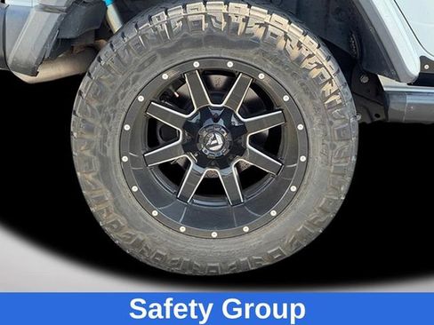 Used 2018 Jeep Wrangler Unlimited Rubicon AWD/4WD image 12