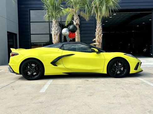 Used 2022 Chevrolet Corvette Stingray Premium Conv w/ Z51 Performance Package image 13