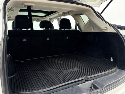 Used 2019 Nissan Murano SV w/ Premium Package image 32