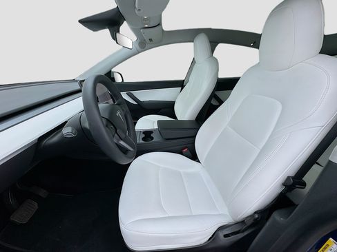 Used 2021 Tesla Model Y 2WD image 13