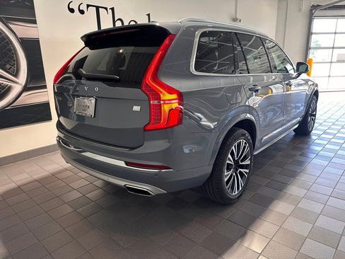 Used 2021 Volvo XC90 T8 Inscription Expression w/ Climate Package image 4