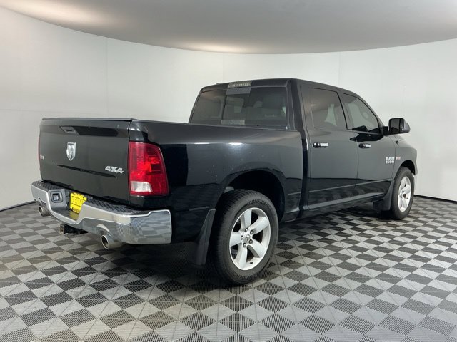 Used 2014 RAM 1500 Classic SLT w/ SLT Plus D←cor Group AWD/4WD image 4