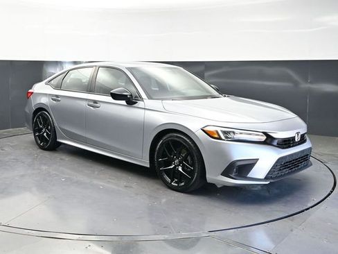 Used 2024 Honda Civic Sport image 3