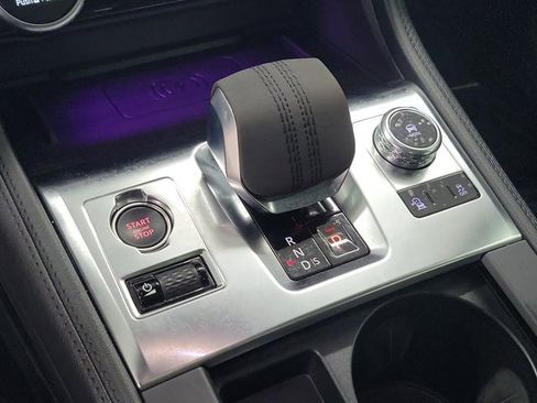 Used 2023 Jaguar F-PACE S image 32