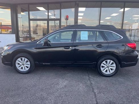 Used 2018 Subaru Outback 2.5i image 2