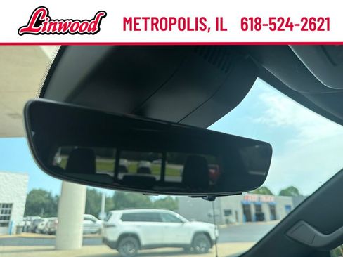 Used 2022 Chevrolet Silverado 1500 High Country w/ High Country Premium Package AWD/4WD image 38