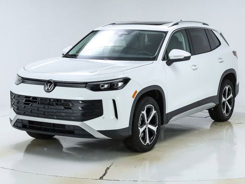 New 2026 Volkswagen Tiguan SE image 1