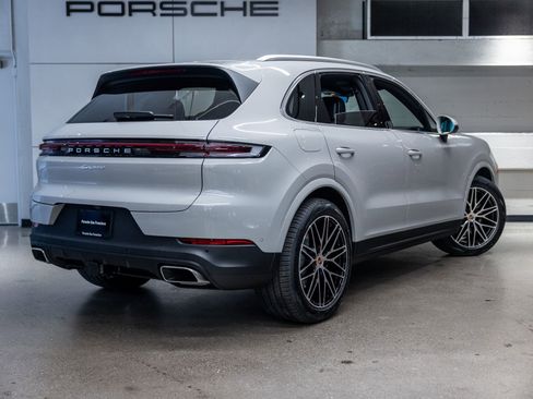 New 2026 Porsche Cayenne image 8