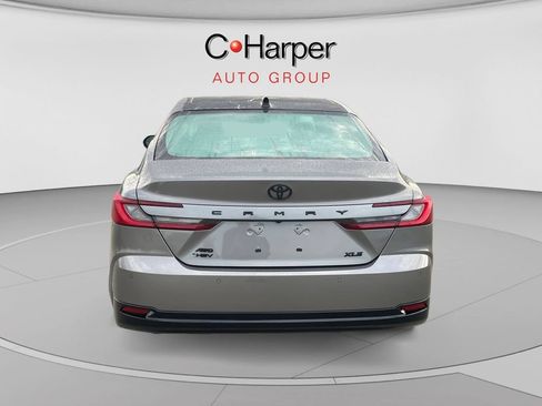 Used 2025 Toyota Camry XLE w/ Premium Plus Package AWD/4WD image 4