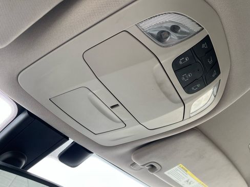 Used 2018 Chrysler Pacifica Touring Plus image 25