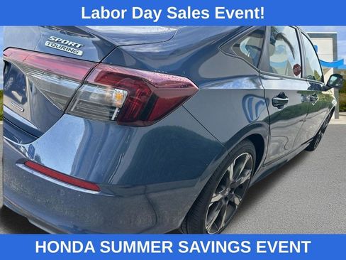 Used 2025 Honda Civic Sport image 9