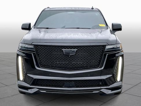 Used 2023 Cadillac Escalade V w/ LPO, Floor Liner Package image 3