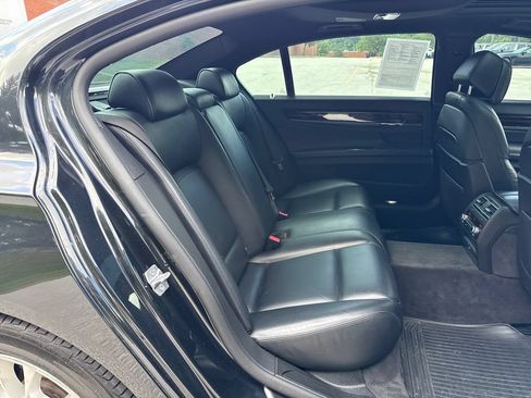 Used 2013 BMW 750Li xDrive AWD/4WD image 27