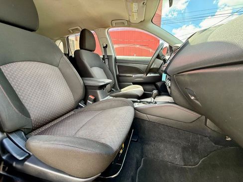 Used 2019 Mitsubishi Outlander Sport ES FWD image 29