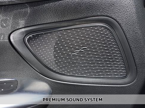 Used 2022 Mercedes-Benz C 300 4MATIC Sedan image 4