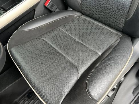 Used 2022 RAM 1500 Laramie AWD/4WD image 14