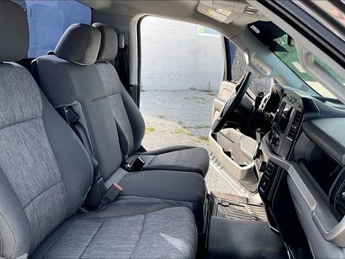 Used 2023 Ford F150 XL w/ Trailer Tow Package RWD image 7