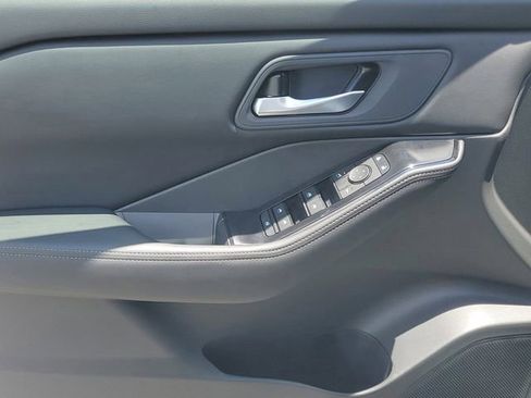 New 2026 Nissan Rogue SV image 9