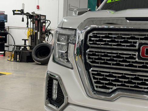 Used 2022 GMC Sierra 1500 Denali w/ Denali Reserve Package AWD/4WD image 12