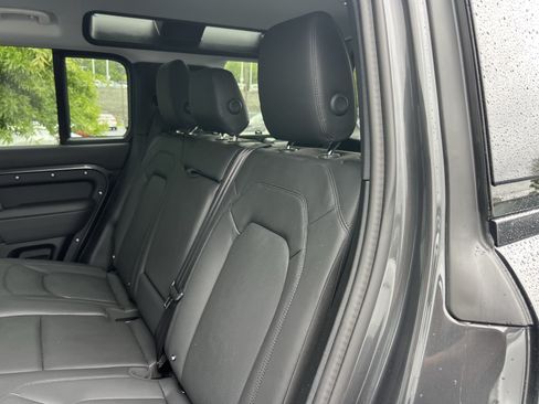 Used 2025 Land Rover Defender 110 S AWD/4WD image 33