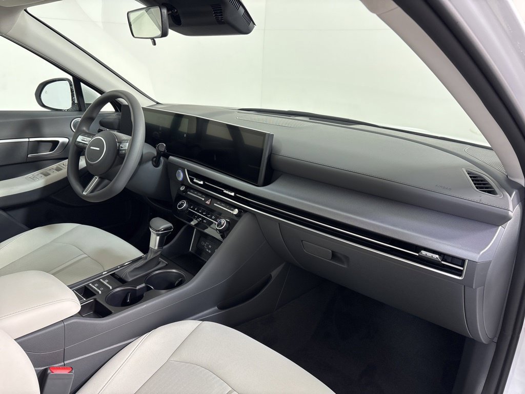 Certified 2026 Hyundai Sonata SE FWD image 13