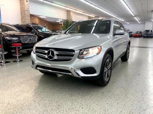 Used 2016 Mercedes-Benz GLC 300 4MATIC image 1