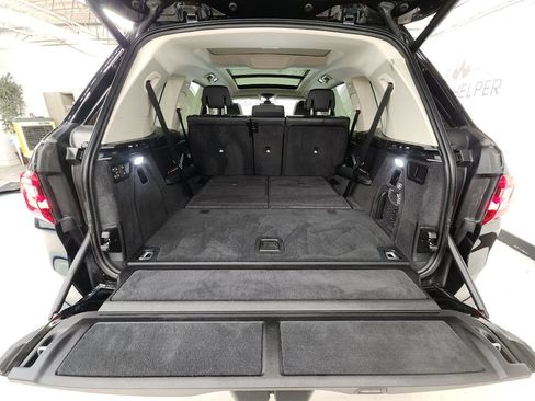 Used 2020 BMW X7 xDrive40i w/ Parking Assistance Package AWD/4WD image 16