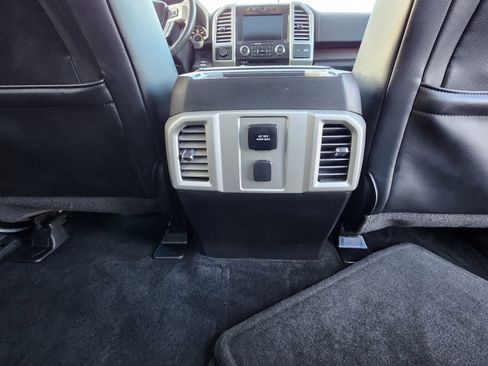 Used 2015 Ford F150 Lariat image 26