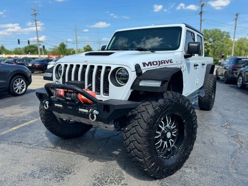 Used 2020 Jeep Gladiator Mojave AWD/4WD image 2