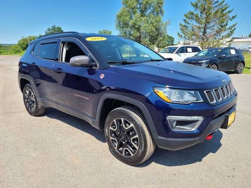 Used 2019 Jeep Compass Trailhawk AWD/4WD image 4