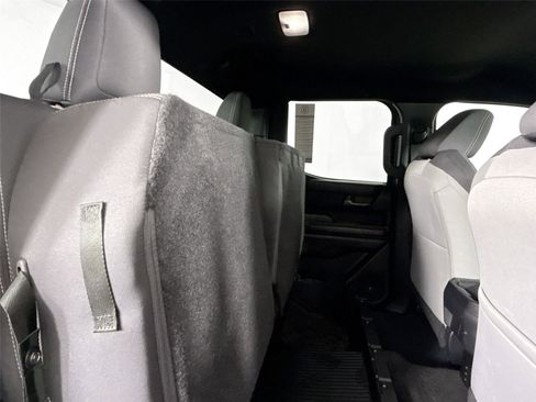 Certified 2025 Toyota Tacoma TRD Off-Road image 35