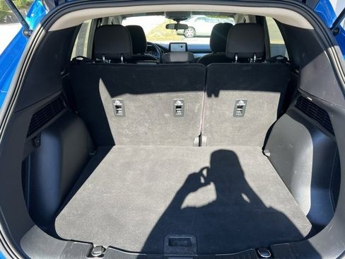 Used 2020 Ford Escape SE image 33