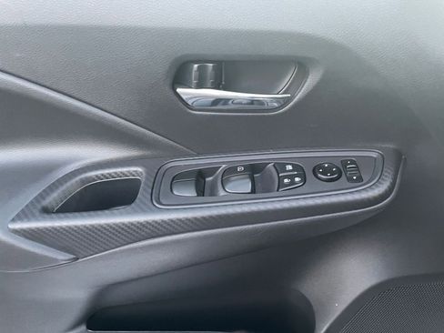 Used 2025 Nissan Versa SV FWD image 18