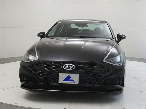 Used 2023 Hyundai Sonata SEL image 2