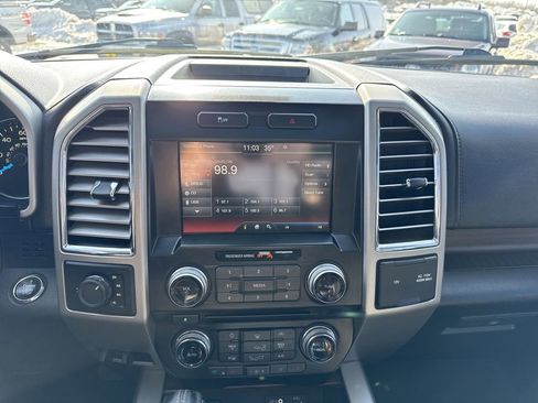 Used 2015 Ford F150 Lariat w/ Equipment Group 502A Luxury AWD/4WD image 20