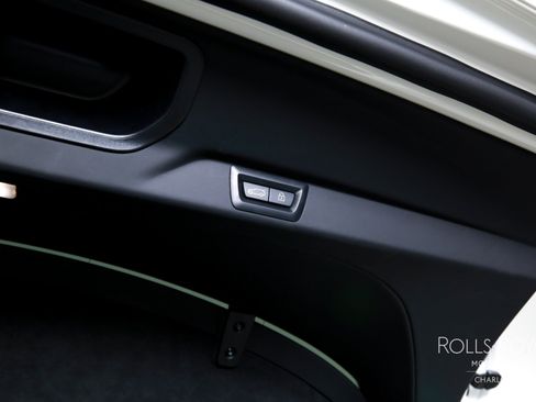 Used 2026 Rolls-Royce Cullinan AWD/4WD image 28