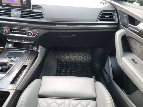 Used 2019 Audi SQ5 Premium Plus w/ Premium Plus Package AWD/4WD image 28