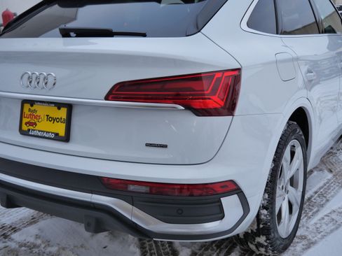 Used 2025 Audi Q5 2.0T Premium Plus w/ Premium Plus Package AWD/4WD image 17