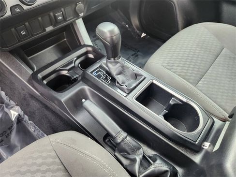 Used 2022 Toyota Tacoma SR image 24