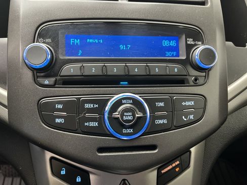 Used 2014 Chevrolet Sonic LT image 13