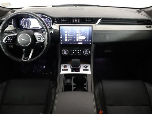 Used 2025 Jaguar F-PACE R-Dynamic S AWD/4WD image 13