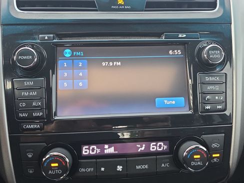 Used 2015 Nissan Altima 3.5 SL FWD image 20